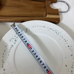 【お皿セット＆ウッドボード】比較的きれい◎パスタ皿・プレート・木製カッティングボードの画像