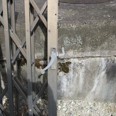 アルミゲート　伸縮門扉　アコーディオン　引取り者決定の画像