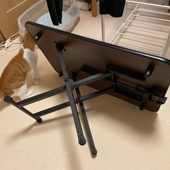 高さ調節できるデスクの画像