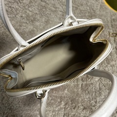 日本限定　極美　フルラ　FURLA 2way 花柄 ショルダーバッグ　マグノリアの画像