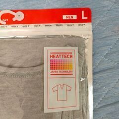 【新品】ユニクロ　ヒートテックＶネックＴシャツ（半袖）　Ｌサイズの画像