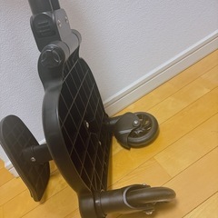 座れる　ベビーカーステップ　バギーボードの画像