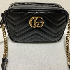 GUCCI グッチ GGマーモント チェーンショルダーバッグ 黒色　キルティングソフトレザー 448065 正規直営店物　247500円　新品同様の画像