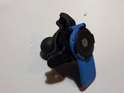 QUAD LOCK iPhone MAGケース+リング+衝撃吸収ダンパー QUAD LOCK iPhone MAGケース+リング+衝撃吸収ダンパー