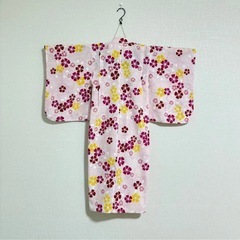 美品 子ども用浴衣 3歳 4歳向け 花柄ピンク ふわふわ兵児帯付き 簡単着付け 女児浴衣 ゆかた ピンク さくら 桜 着物の画像