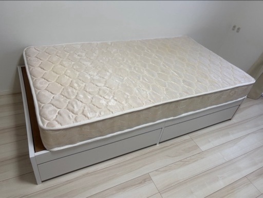 【値下げ】ベッドフレーム+マットレス▪️シングル▪️収納付き▪️配送可能