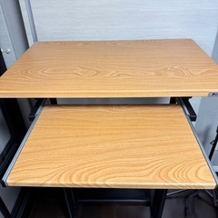 スタンディングデスクの画像