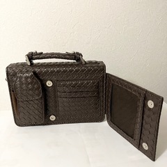 【新品】　手提げハンドバッグ　網目レザー調　濃い茶の画像