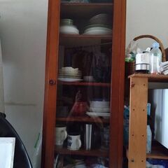 【無料】食器棚？本棚？？収納棚　7/27(日)迄