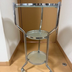 サイドテーブル　ベッドサイドテーブルの画像