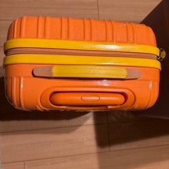 スーツケースの画像