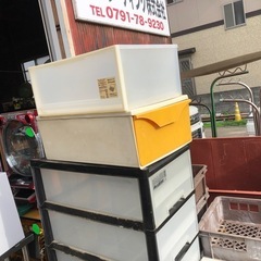 全部無料❗️収納ケースやプラケース パン屋の箱 など色々 お好きなだけお持ち帰りください☺️の画像