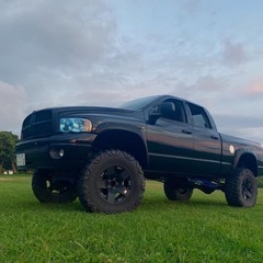 ダッジ　ラム　リフトアップ　車検あり！ワンオフマフラー！HEMI5.7Lの画像