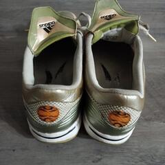 【7月26日迄】adidas フットサルシューズ 28.0センチの画像