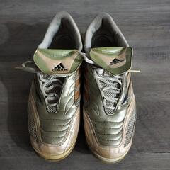 【7月26日迄】adidas フットサルシューズ 28.0センチの画像