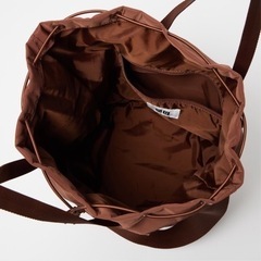 美品UNIQLO U バケットバッグ(ラージ)の画像