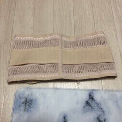  【処分予定】腰バンドの画像