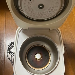 炊飯器の画像