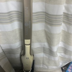 アクア　コードレス掃除機の画像