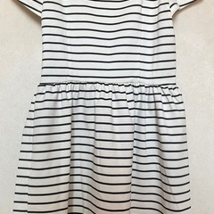 大幅値下げ‼️大人気のCECIL  McBEE‼️ 肩にリボンをあしらった清楚で可愛らしいワンピース‼️の画像
