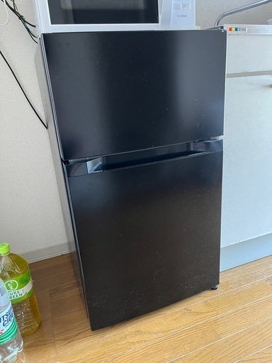 冷蔵庫　　