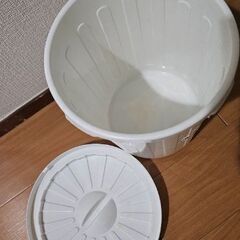 ポリバケツ白 ミニの画像