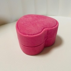 新品⭐️パールとクリスタルのスタッドピアスの画像