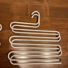 イケア　ズボンハンガーの画像