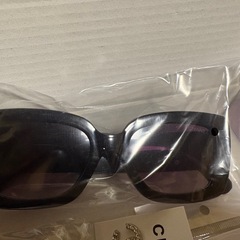 CHANEL ピアス サングラス セットの画像