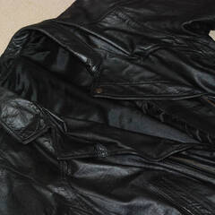 ★超お買い得革ジャン/SIZE-L/艶やかで上品さあり/上質な牛革/本革メンズ レザージャケットライダース (体感展示処分品/極上新品同様)の画像