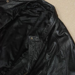★超お買い得革ジャン/SIZE-L/艶やかで上品さあり/上質な牛革/本革メンズ レザージャケットライダース (体感展示処分品/極上新品同様)の画像