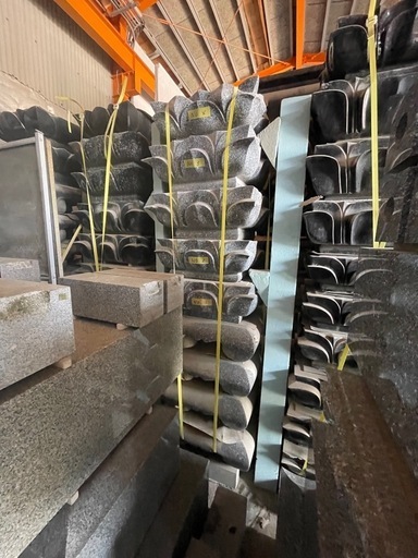 灯籠未使用品　（大量があります､金額相談）