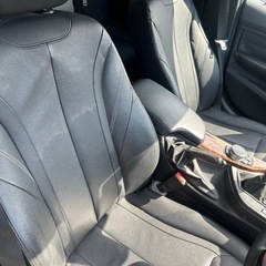 希少6速MT BMW 320i 2.0L ターボ　ラグジュアリーの画像