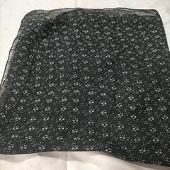 黒 スカーフの画像