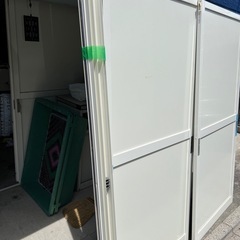 仮設引違い扉の画像