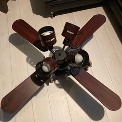 エントリー件数多く終了 リビング　ファン付き　照明の画像