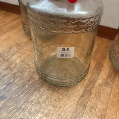 差し上げます！梅干しを作ってました！8リットル瓶3個と5リットル瓶1個の画像