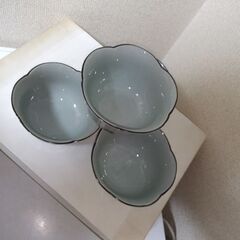 未使用　有田焼　秀峰窯　中鉢360㎖　お椀　４客　赤絵の画像