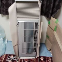 値下げ受付中。2022年製  ウインドエアコン　冷房専用の画像