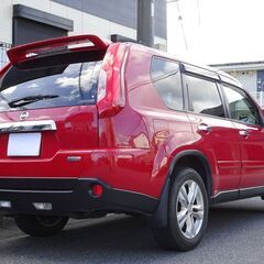 即乗りＯＫ 4WD 25年式 エクストレイル 後期 クリーンディーゼルターボ HDDナビ フルセグTV Bluetooth バックモニター インテリキー 撥水シート HID ETC スタッドレスタイヤ付きの画像