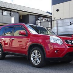 即乗りＯＫ 4WD 25年式 エクストレイル 後期 クリーンディーゼルターボ HDDナビ フルセグTV Bluetooth バックモニター インテリキー 撥水シート HID ETC スタッドレスタイヤ付きの画像
