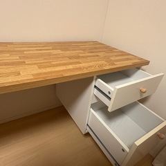 デスクの画像