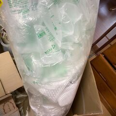 梱包用クッション材、段ボール、梱包テープなどまとめての画像