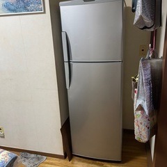 日立　冷蔵庫　2ドアの画像