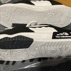 取引中〜新品未使用28cmメンズスリッポンの画像