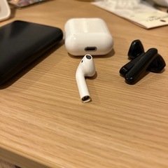 モバイルバッテリーとイヤホンジャンク
の画像