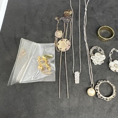 アクセサリーまとめ売り ネックレス ピアス イヤリング 指輪 パールの画像