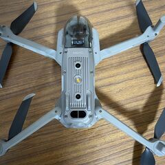 MAVIC AIR2 ドローン ジンバル不良・飛ばない状態 本体・バッテリー3個・リモコン・収納バッグ付きの画像