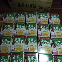 麦茶の画像