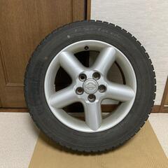 日産純正ホイルスタッドレスタイヤの画像